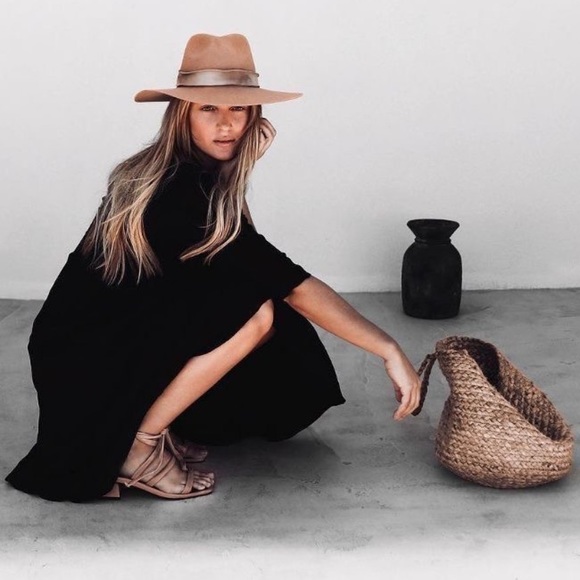 🌟Oversized LongSLeeved Maxi Small Black 🇺🇸 - Picture 6 of 14